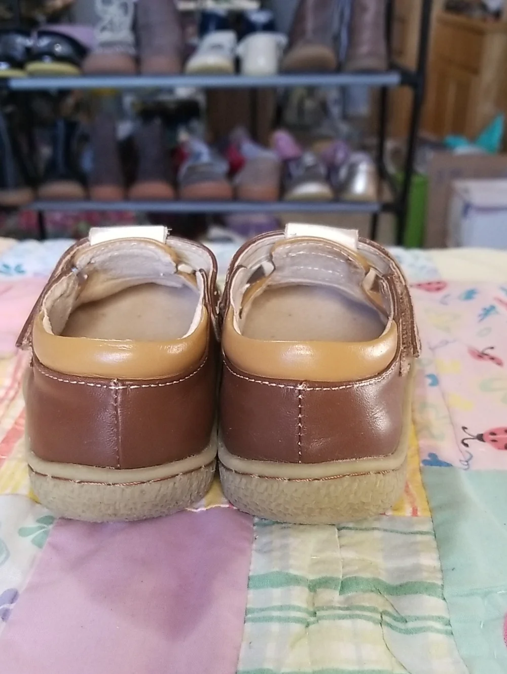 Livie & Luca Brown and Tan Leather Baby Walker Shoes Size 7 Elephants